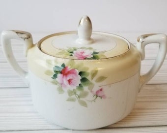 Antyczna cukierniczka z porcelany japońskiej, ręcznie malowane różowe róże, wystrój w stylu francuskim w stylu shabby chic