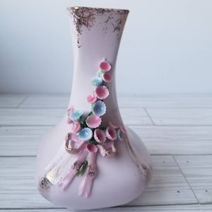 Pretty Pink Lefton China Porcelain Bud Vase Applied Flowers