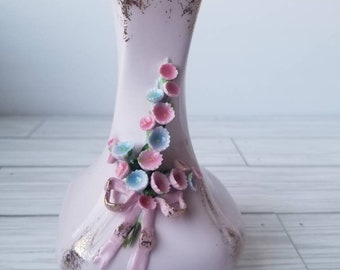 Joli vase rose Lefton en porcelaine de Chine avec fleurs appliquées