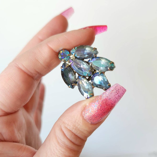 MidCentury Vintage Garne Blue Aurora Borealis Rhinestone Cluster Clip Earrings