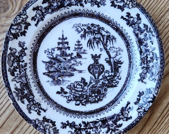Piatto vittoriano antico a flusso nero Transferware Ironstone Chinoiserie Delhi modello 8" Ceramica Staffordshire Inghilterra