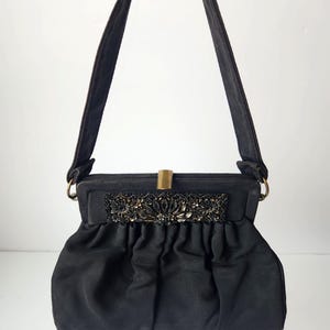 Vintage Schwarze Handtasche Metal Work Design