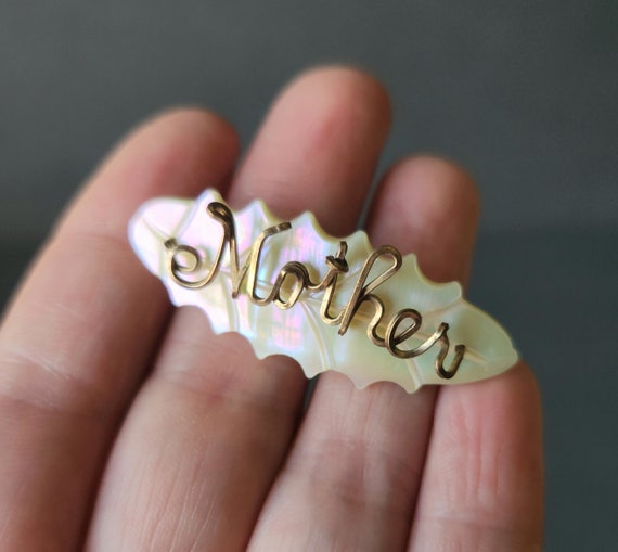 Shell & Wire Jewelry Mother Brooch - image 1