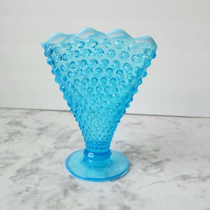 Vintage Fenton Electric Blue Moonstone Glass Hobnail Fan Vase