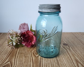 1910-23 Antique Aqua Blue Ball Mason Jar