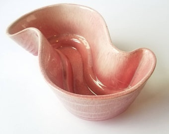 Mid-Century Vintage Royal Haeger Pink Pottery Scroll Vase Planter