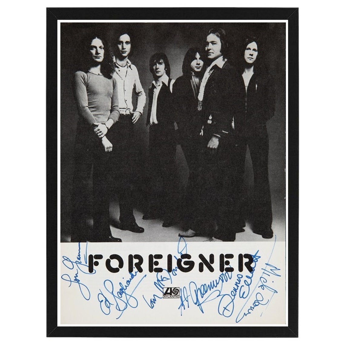 RAMKA DOŁĄCZONA do zdjęcia z autografem obcokrajowca / Dostępne w różnych rozmiarach / Lou Gramm