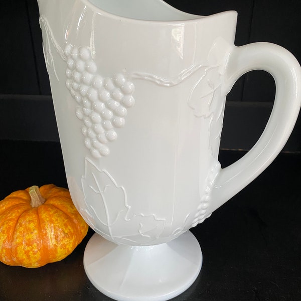 Milk Glass Pitcher. Colony Harvest Grape Pattern Pitcher with Ice Lip. Indiana Glass Milk Glass Pitcher. Wedding Table