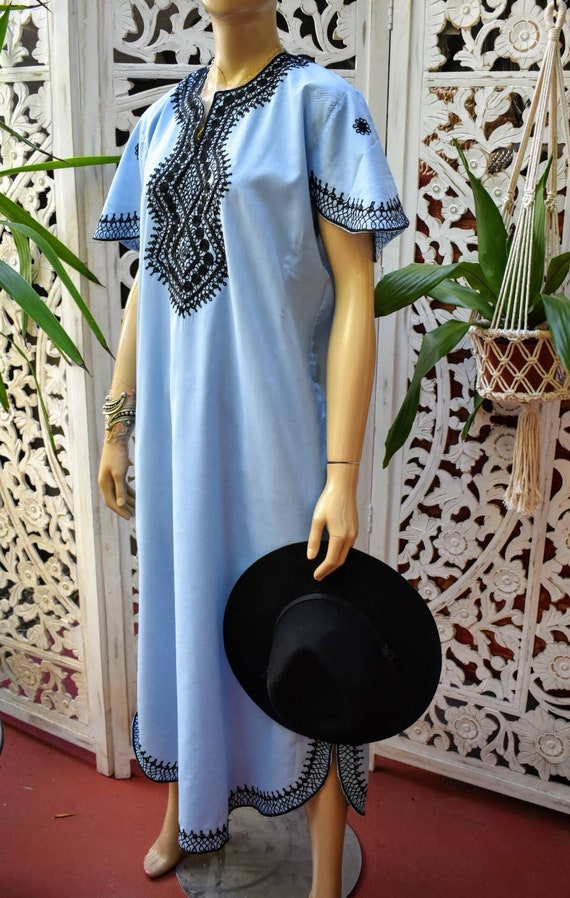 Vintage Moroccan embroidered kaftan size S to M - image 1
