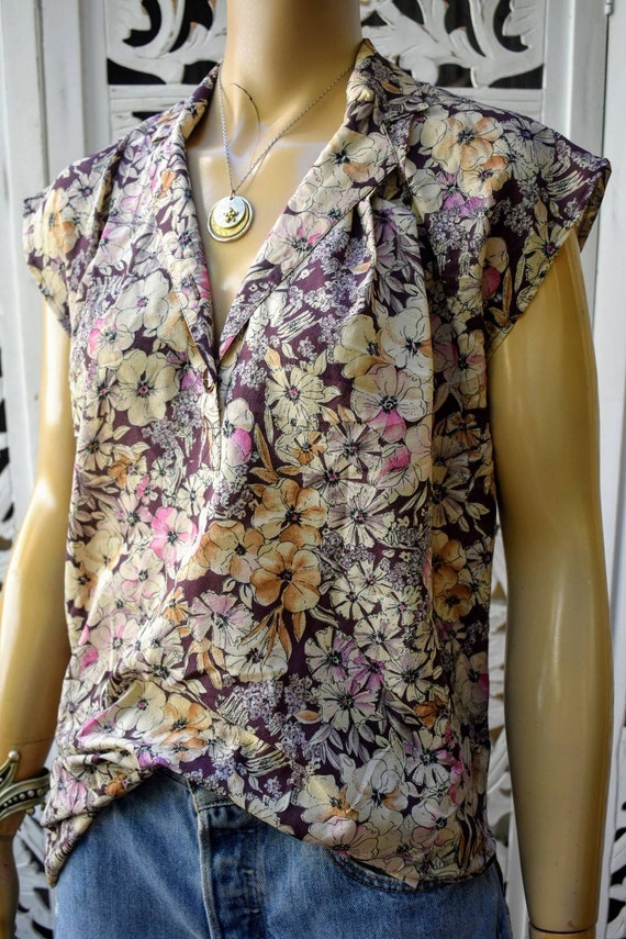 70s floral blouse. Suze S to M - image 2