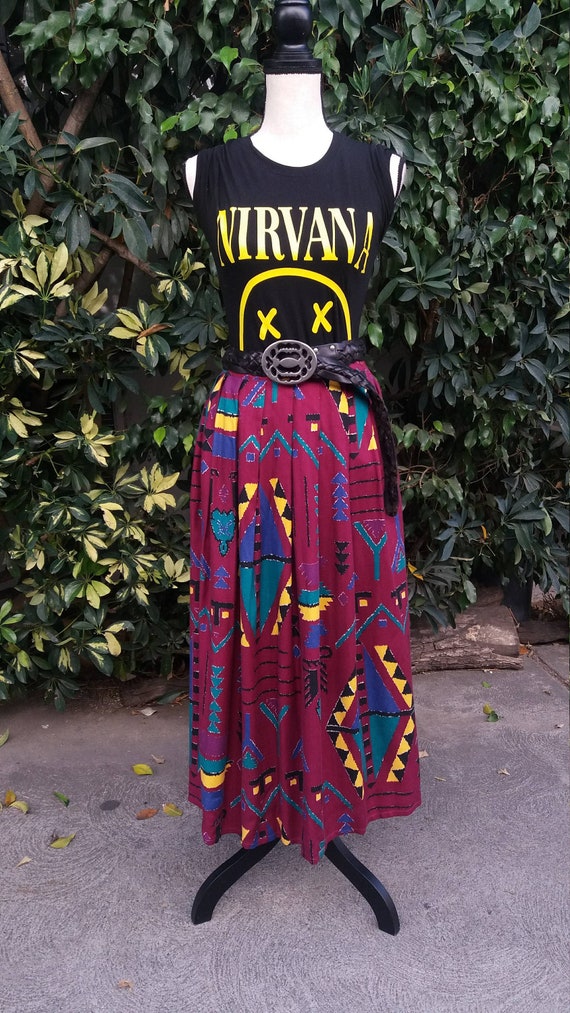 ViNtAgE  80's/90's Tribal print skirt.
