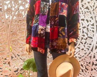 Vintage 90’s velvet patchwork oversized quilted jacket size  M