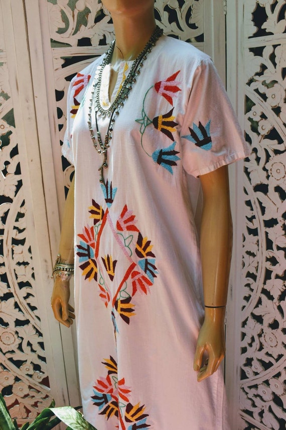 1970s hand embroidered cotton kaftan dress - image 2