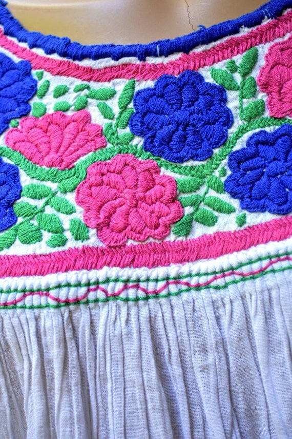 Sweetest vintage 70s embroidered cotton peasant b… - image 2