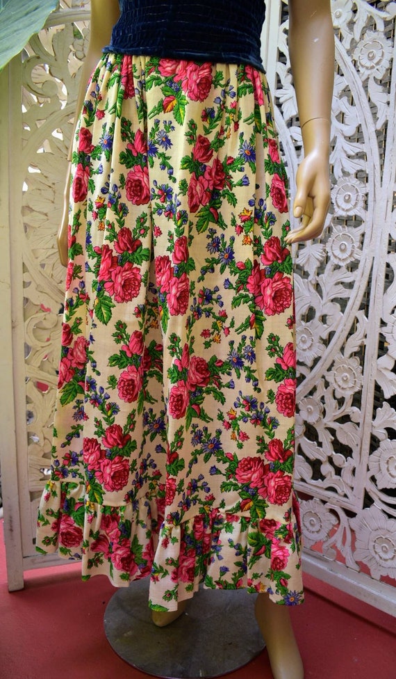 Vintage 70s russian floral print maxi skirt size … - image 2