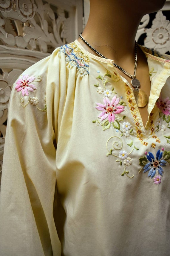Vintage 70s Asian embroidered blouse with smocking