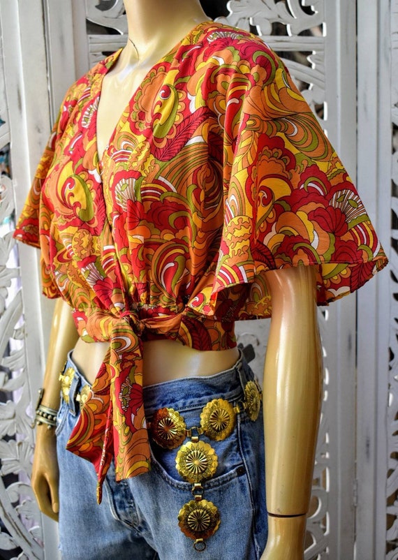 TRIPPY 70s psychedelic print flutter sleeve wrap c