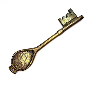Vintage Giant Brass Key Skeleton Style Wall Hanging Decor Gold Tone (11.25&quot;)