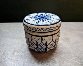 Javier Servin Hand painted Lidded Ceramic Jewelry Dish/Vessel Made in Mexico