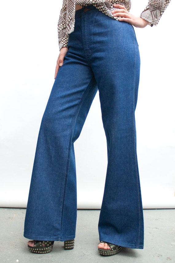 vintage wrangler bell bottom jeans