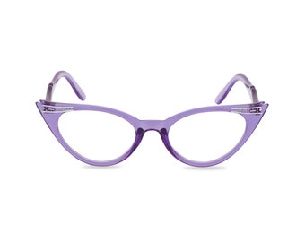 Lunettes de lecture sassy rétro cat eye des années 50 avec des pointes cloutées en diamant. Prêt pour vos lentilles de prescription, 'Betty' en violet