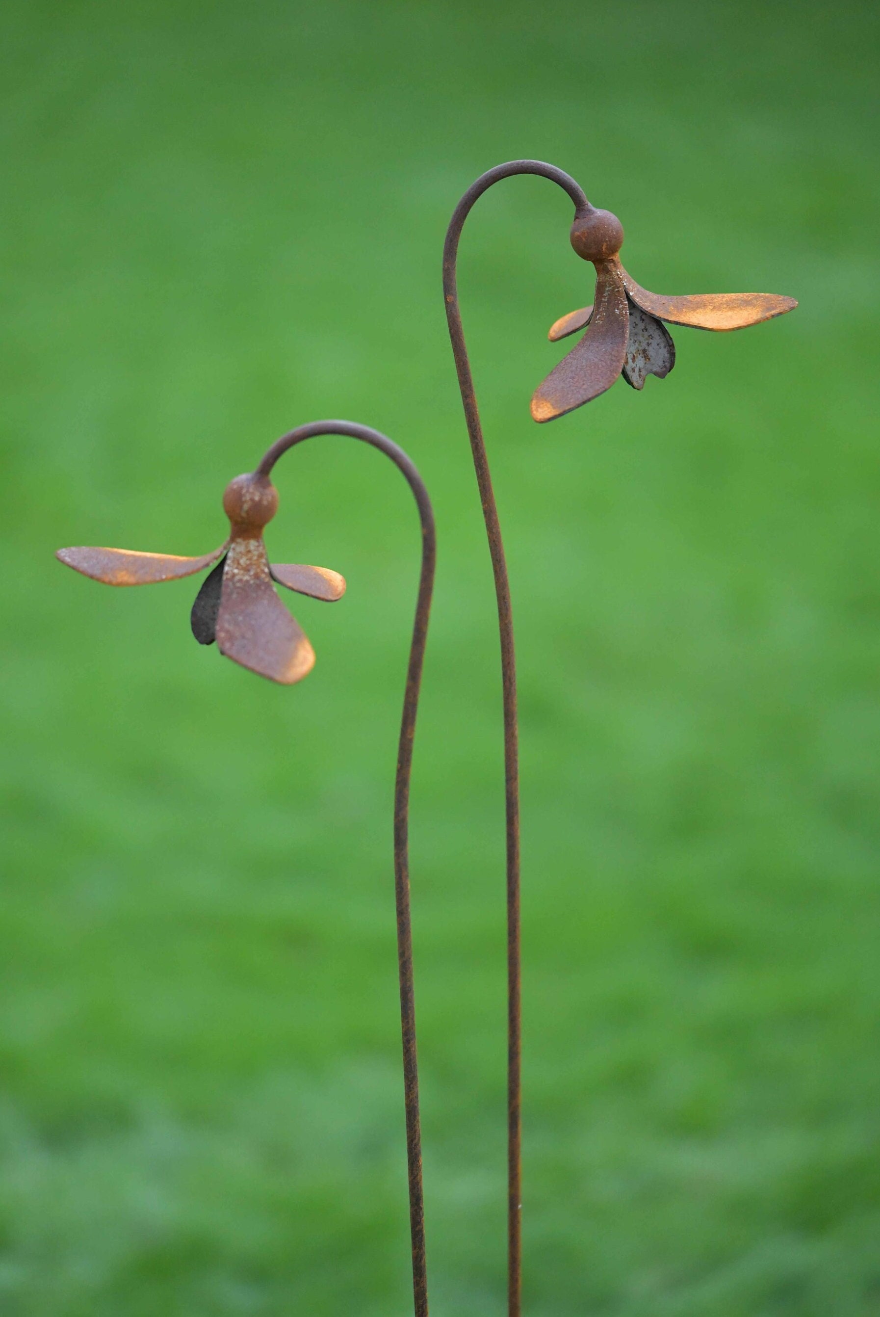 Metal Snowdrop Garden Sculptures