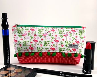 Trapezium Toiletry Bag for Cosmetic or Makeup made of Fabric - Zippered Pouch for Travel Organizing with Flamingo print