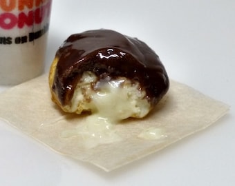 Miniatura pojedynczego pączka w skali 1:12