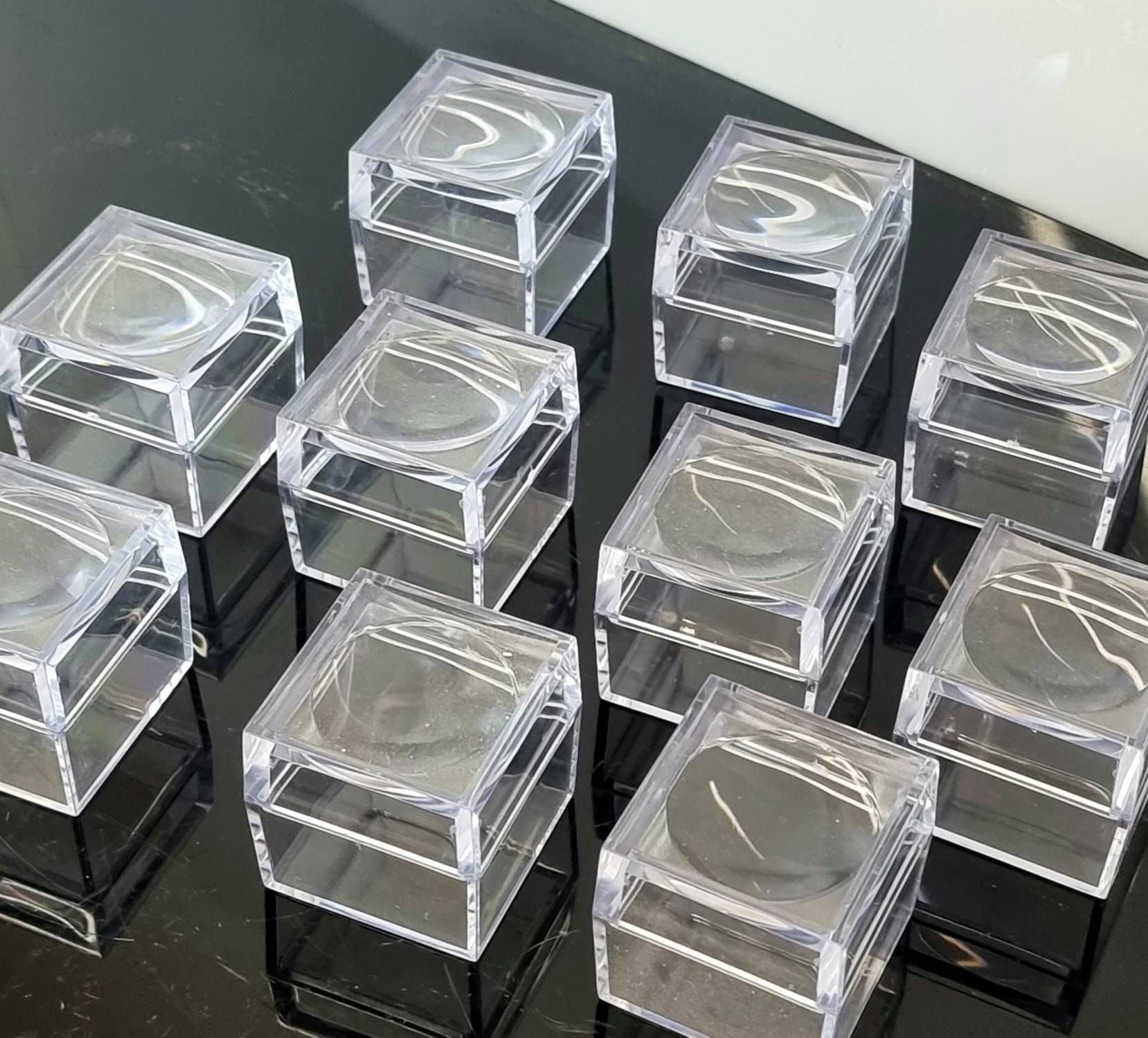 Large Magnifying Boxes / Mineral Display - Etsy UK