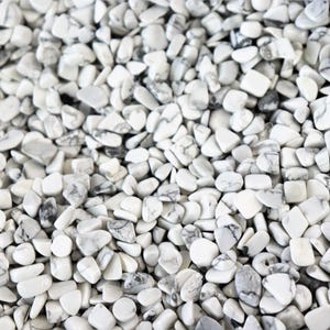 Extra small howlite crystal chips / tumblestones 50g bags