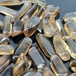 1x small natural citrine tumblestone