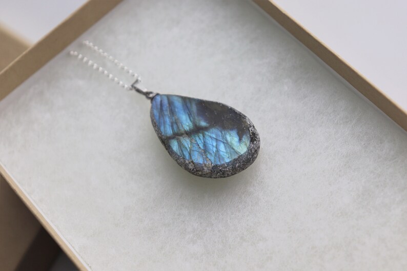 214 Silver Chain Labradorite Crystal Necklace Pendant