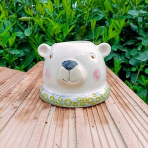 Bear-shaped ceramic vase, animal vase, vase for succulent plant, handmade gift, planter
