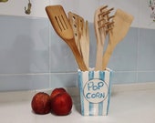 Door kitchen utensils, popcorn ceramic box, ceramic kitchen accessories, tool holder, handmade