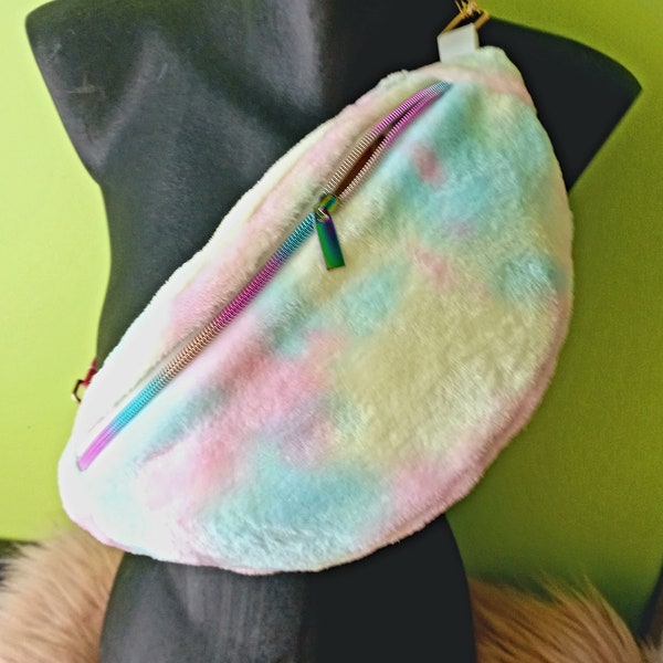 Sac banane moumoute rainbow, sirène, arc en ciel. Confort et style pour l'automne et l'hiver! sac adolescente, banane polaire, cadeau unique