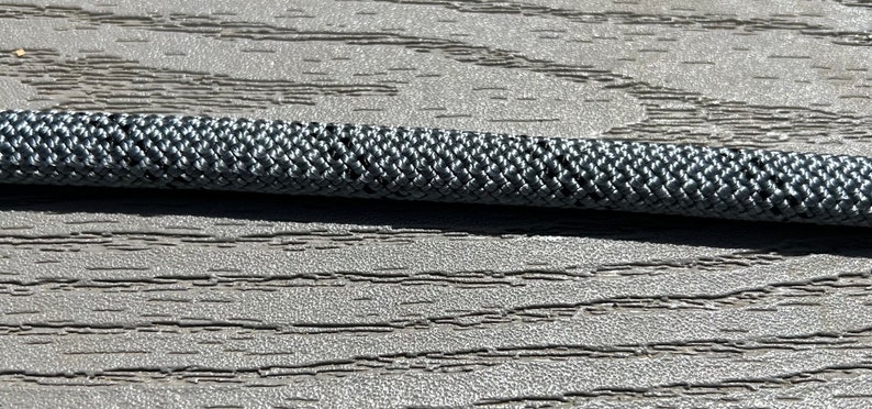 Dog Leash Made from recycled climbing rope Gray/Black