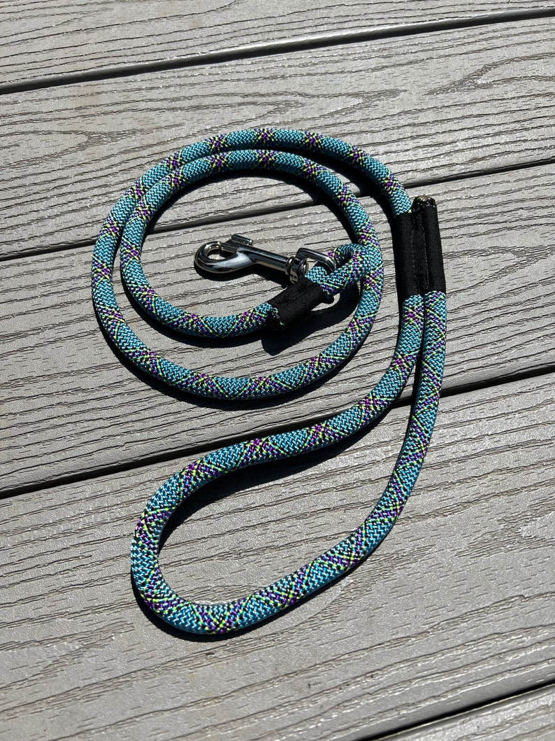 Dog Leash Made from recycled climbing rope image 2