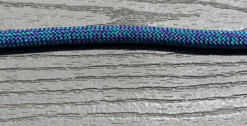 Dog Leash Made from recycled climbing rope Blue/Purple