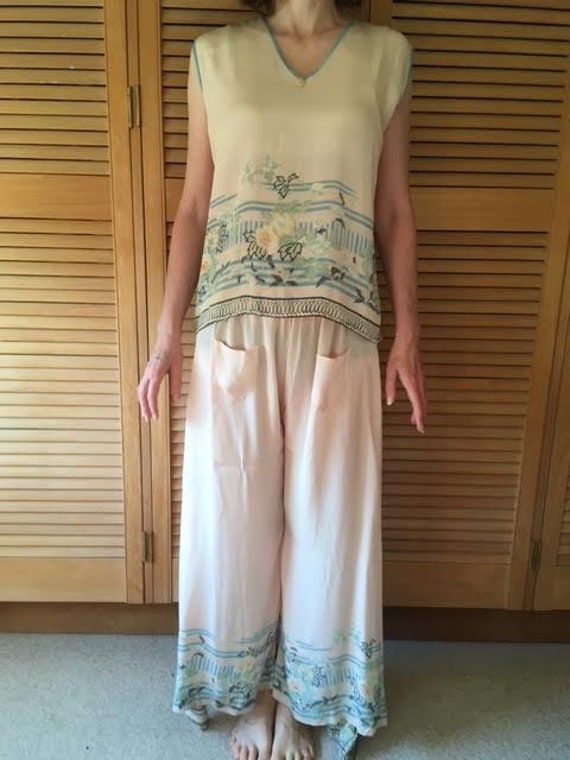 JANUARY SALE Authentic vintage 1920s pink silk lou