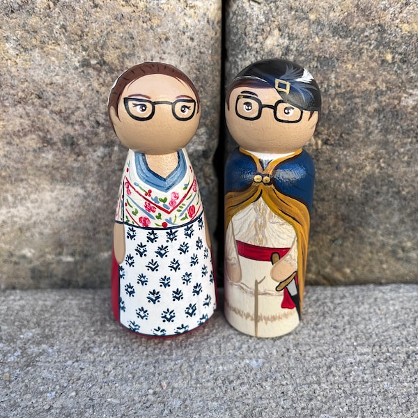 Custom family peg dolls, personalized peg doll family, doll house dolls, customized wooden peg people, wooden toy people for pretend play