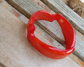 80s Retro Red  Plastic Bracelet, Vintage Plastic Bracelet