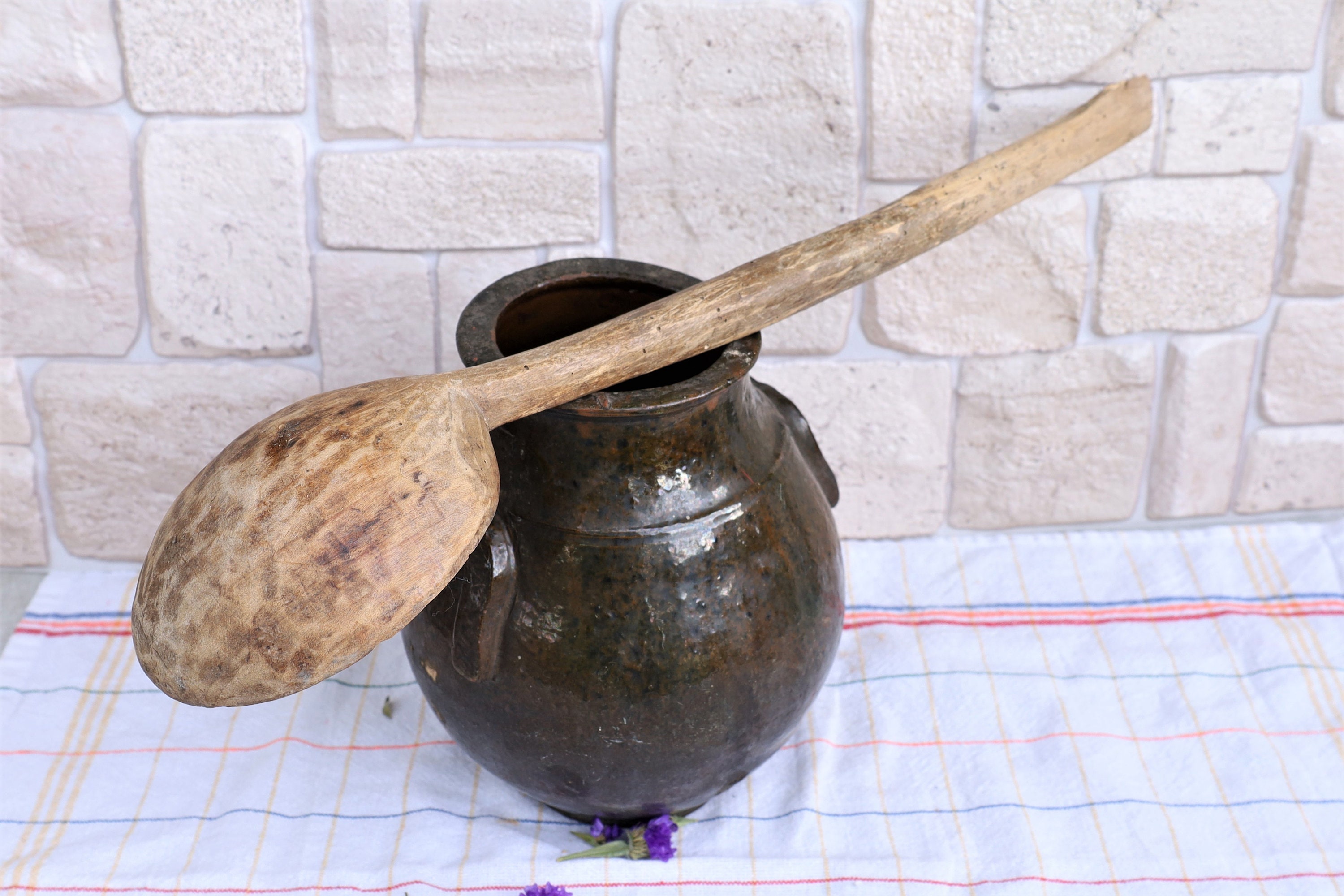 cuillère en bois vintage faite à la main , vieille cuillère grand vieil agitateur cuillère