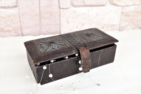 Vintage  Jewelry Leather Box , Antique Box,  Jewe… - image 2