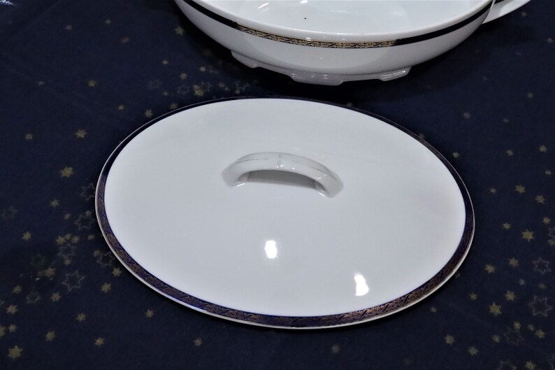 Vintage Porcelain Soup Tureen , Vintage TK Thuny Czechoslovakia