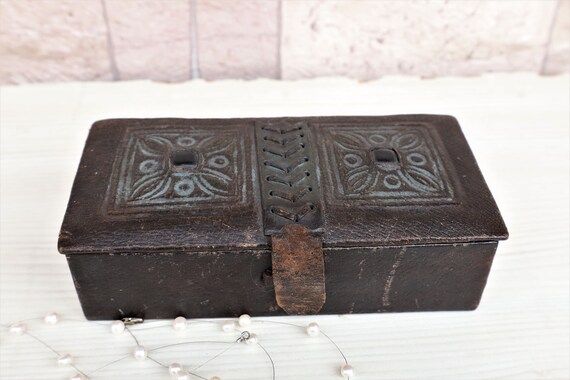 Vintage  Jewelry Leather Box , Antique Box,  Jewe… - image 4