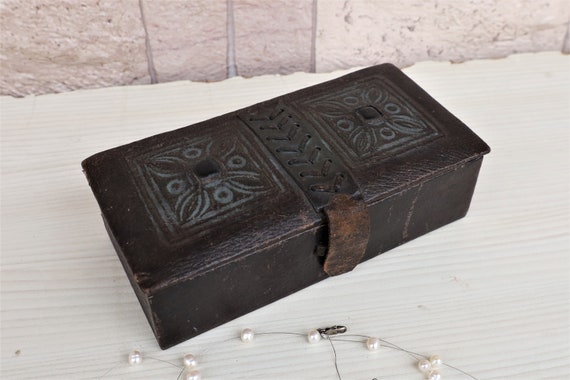 Vintage  Jewelry Leather Box , Antique Box,  Jewe… - image 8