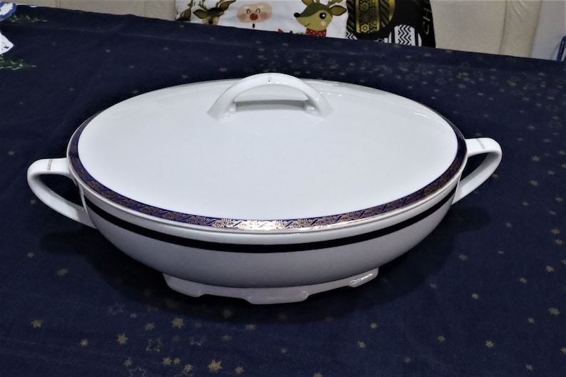 Vintage Porcelain Soup Tureen , Vintage TK Thuny Czechoslovakia