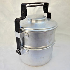 Aluminum Food Container , Vintage Aluminum Lunch Box  , Aluminum Bowls With Handle , Bowl Set ,  Tourist Vessels , Military Vessels