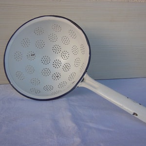 Colander , Vintage metal Colander , Enamelled colander , Оld kitchen , Retro Enamelware , Housewarming , kitchen decor