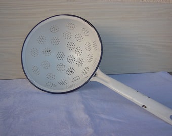 Colander , Vintage metal Colander , Enamelled colander , Оld kitchen , Retro Enamelware , Housewarming , kitchen decor
